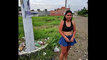 despues de la fiesta chica espera el uber y la convenso de ir a mi casa