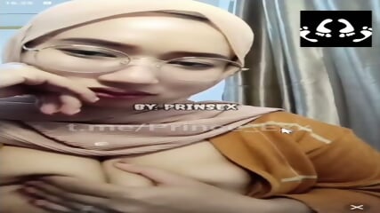 Tya Hijab Cantik - Livu Live