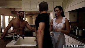 Minha cunhada cavala tirou o shortinho e me pediu vara - New neighbor met a bisexual couple of perverts and made friends with them