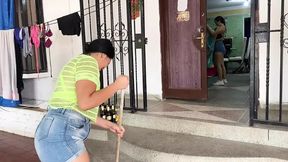 I fuck with my stepmother and she squirts