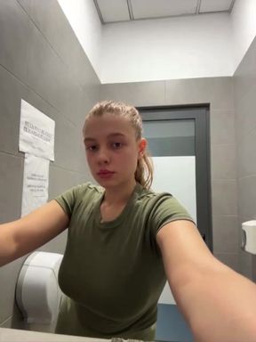 Crazy fucking in the gym